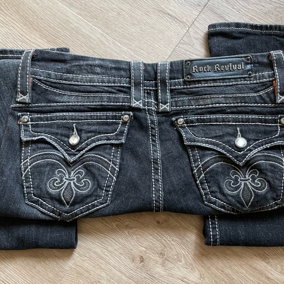 🍁🍂💙- **Rock Revival Sasha Straight Jeans Dark Wash size 28 with 33” inseam - Picture 7 of 7